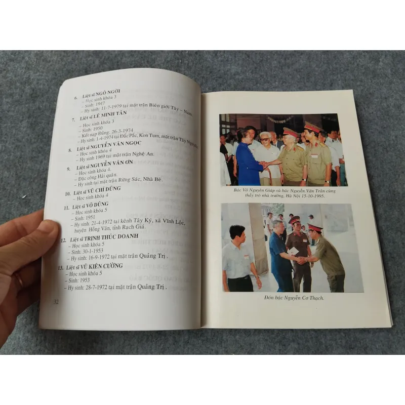 SINH RA TRONG KHÓI LỬA 700925