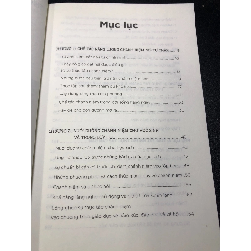 Thầy cô giáo hạnh phúc sẽ thay đổi thế giới 2 2019 Thích Nhất Hạnh mới 80% ố (cẩm nang hạnh phúc , giáo dục) HCM2301 912842