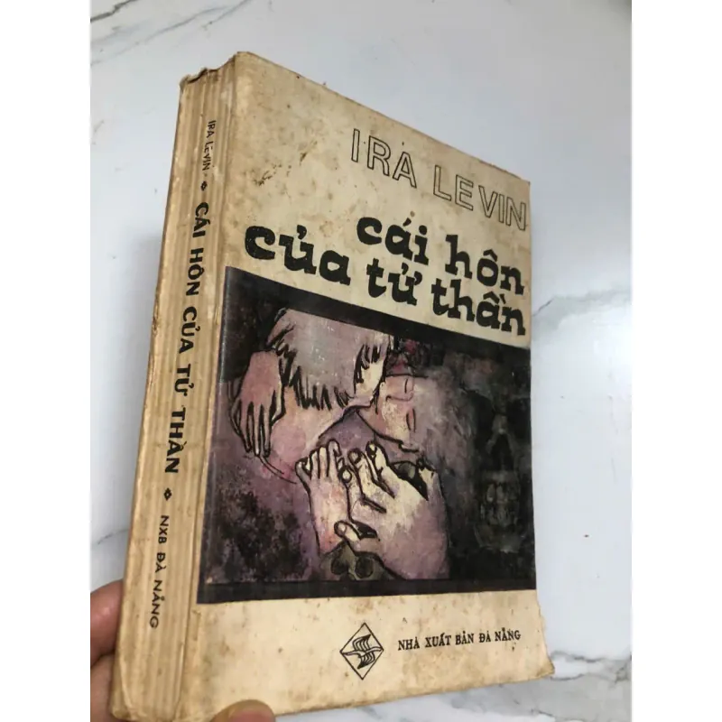 Cái hôn của tử thần – Ira Levin 997235