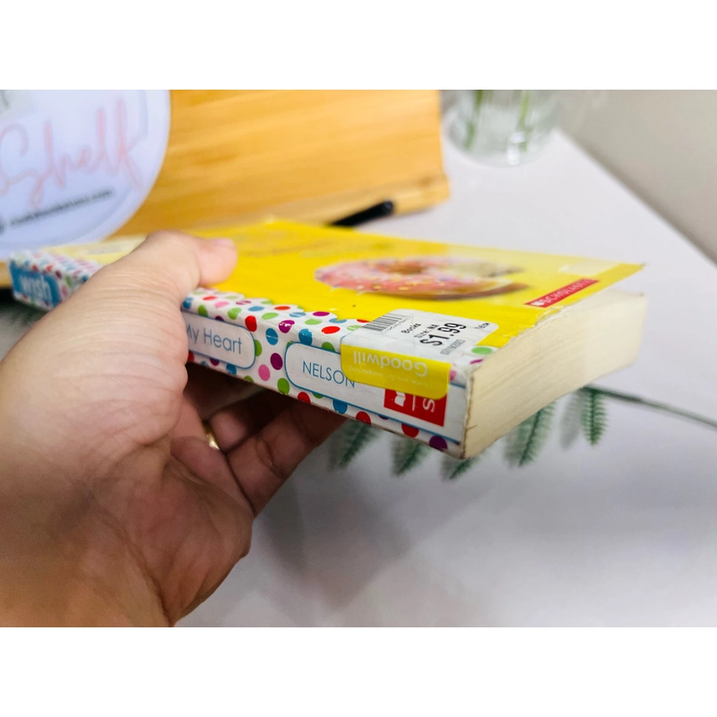 [Sách 2hand từ US] Like new 90% - Donut Go Breaking My Heart – Suzanne Nelson 475249