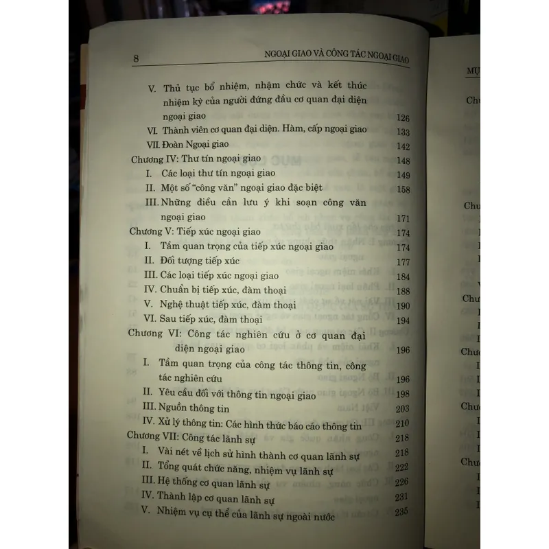 Ngoại giao và công tác ngoại giao - GS. TS. Vũ Dương Huân 681328