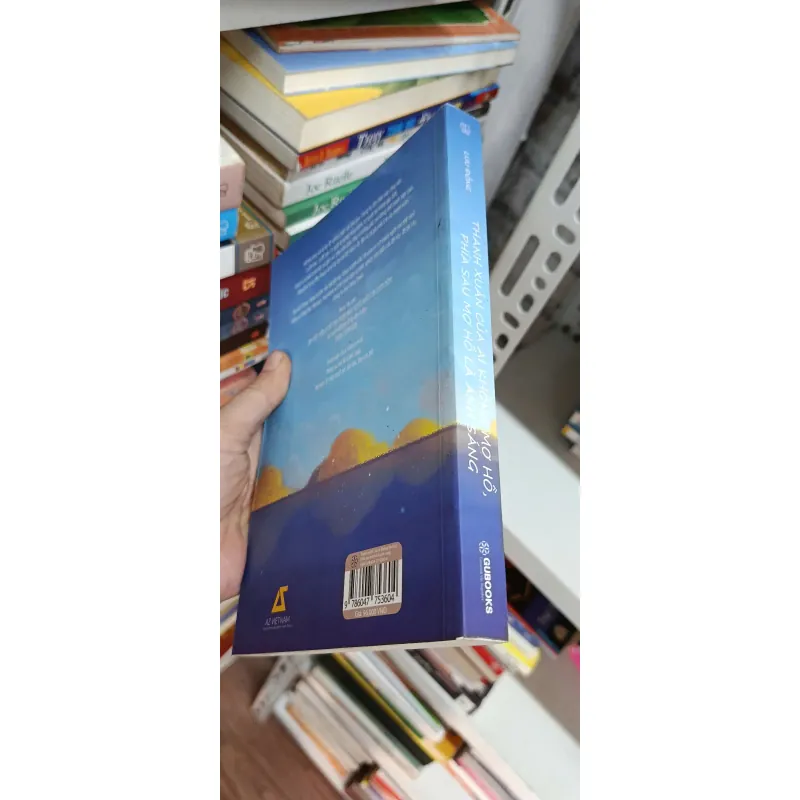 Thanh Xuân Của Ai Không Mơ Hồ - Phía Sau Mơ Hồ Là Ánh Sáng - Lưu Đồng, Mới 80% (NguyenN) 1008255