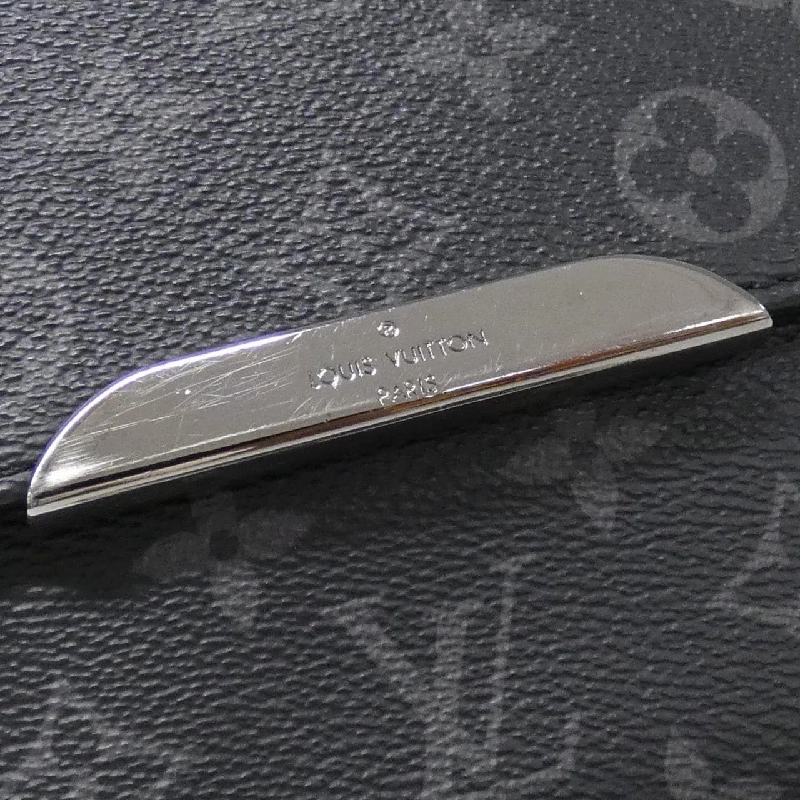 Túi đeo chéo Louis Vuitton Monogram Eclipse Messenger Explorer PM M40565 610112