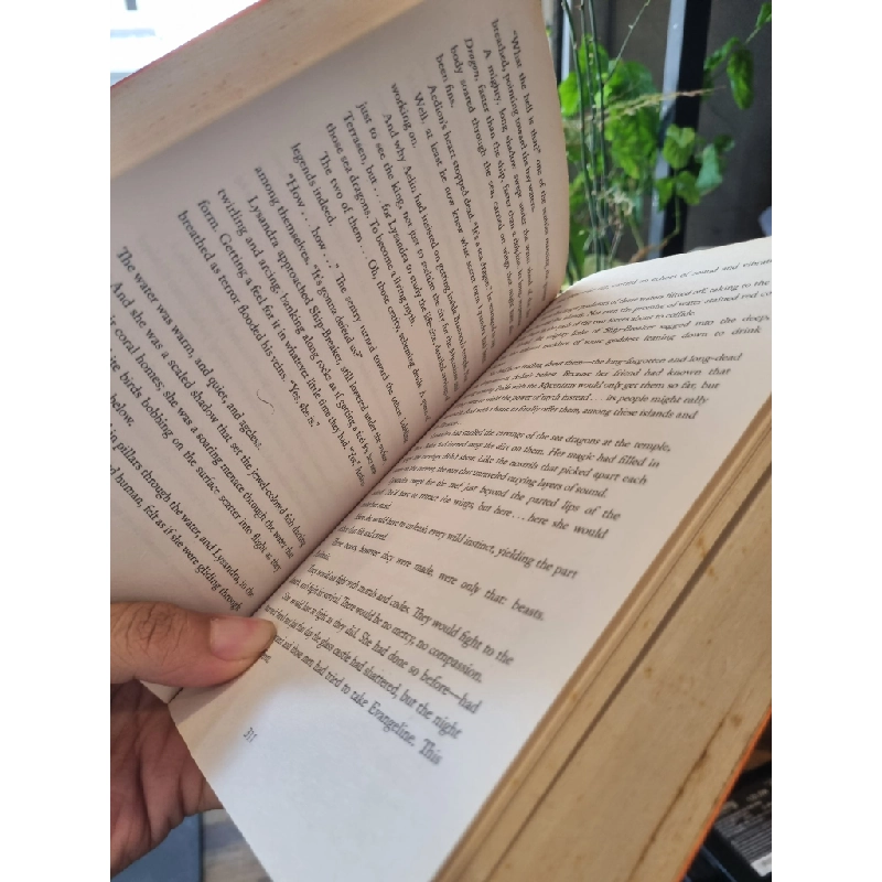 THRONE OF GLASS Series : Throne of Glass | Crown of Midnight | Heir of Fire | Queen of Shadows | Empire of Storms | Tower of Dawn | Kingdom of Ash - Sarah J. Maas 194928