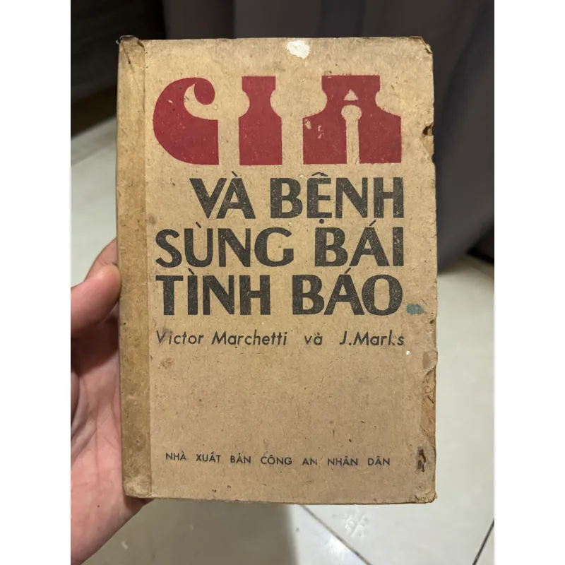 Tiểu thuyết tình báo CIA  1010949