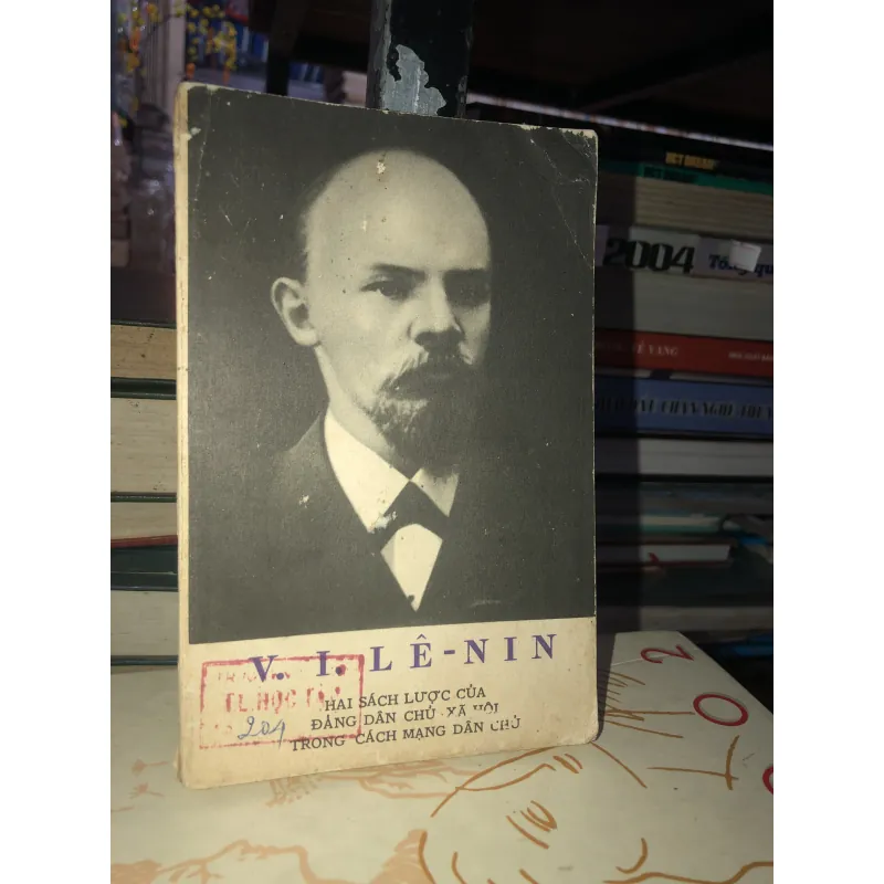 Hai sách lược của Đảng Dân chủ Xã hội trong cách mạng dân chủ - V.I. Lênin 799837