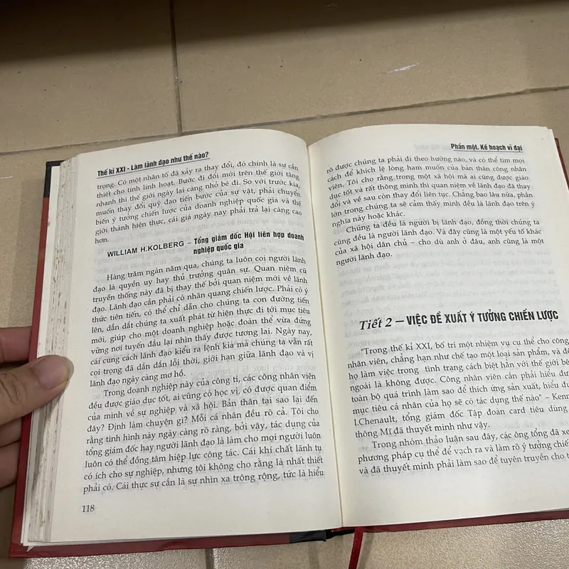 Thế kỷ XXI Làm lãnh đạo như thế nào - Chu Trọng Lượng (c47) 720458