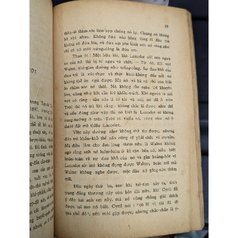 CÁC VỊ PHÒ TRỢ VÔ HÌNH - C.W.LEADBEATER 362819
