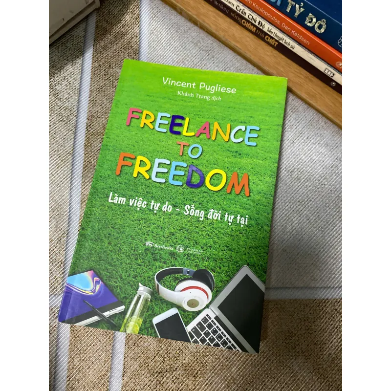 Sách Freelance to Freedom 976975