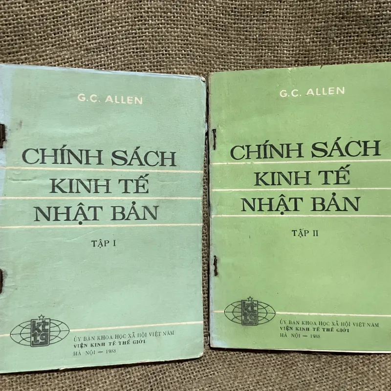 Chính sách kinh tế Nhật bản- hơn 300 trang 2 tập -G. C. Allen 933873