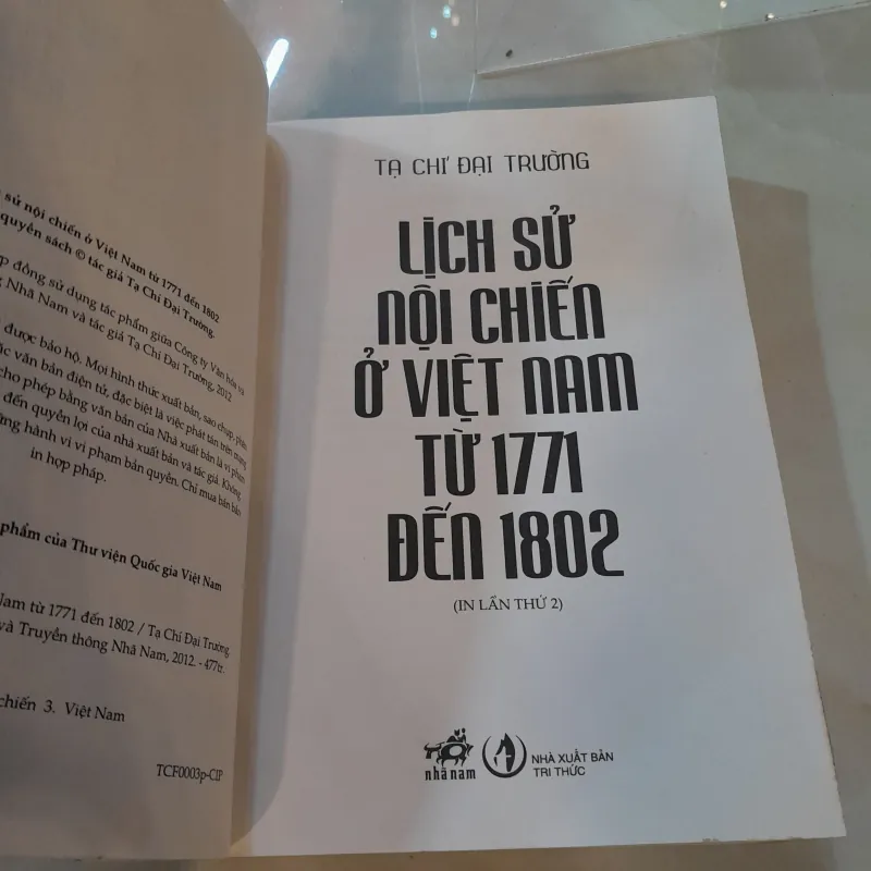 LỊCH SỬ NỘI CHIẾN Ở VIỆT NAM TỪ 1771 ĐẾN 1802 - TẠ CHÍ ĐẠI TRƯỜNG 1033817