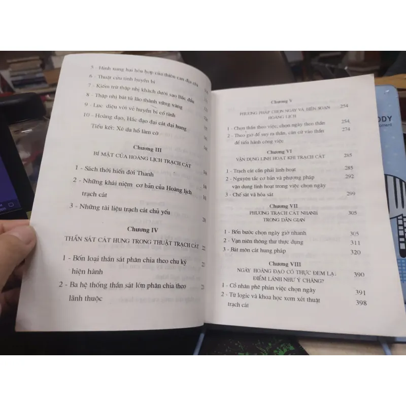 Sách: Trạch cát thần bí (A3) - Tác giả: Lưu Đạo Siêu - Chu Vĩnh Ích 690003