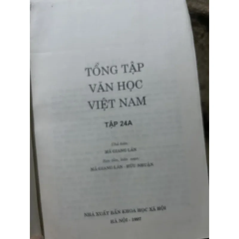 Văn học Việt Nam 24A - phê bình văn học việt nam  1001653