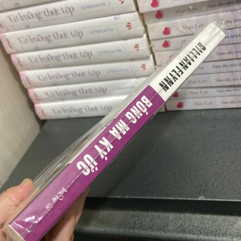 (Trinh thám) - Bóng ma ký ức - Gillian Flynn 991697