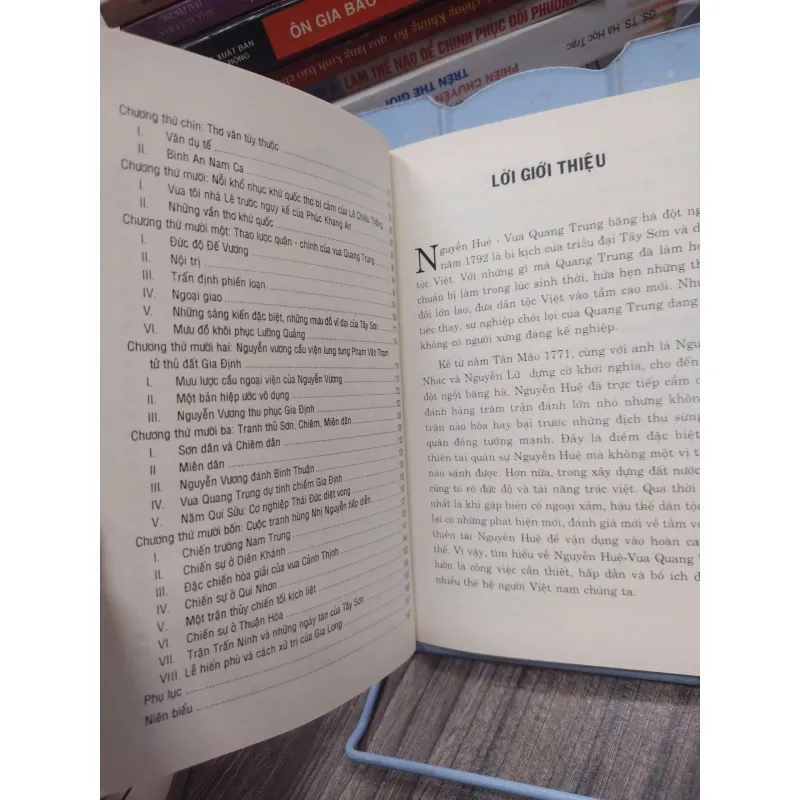 Sách: Vua Quang Trung (A2) - Tác giả: Lâm Giang, Nguyễn Quang Trứ 608242