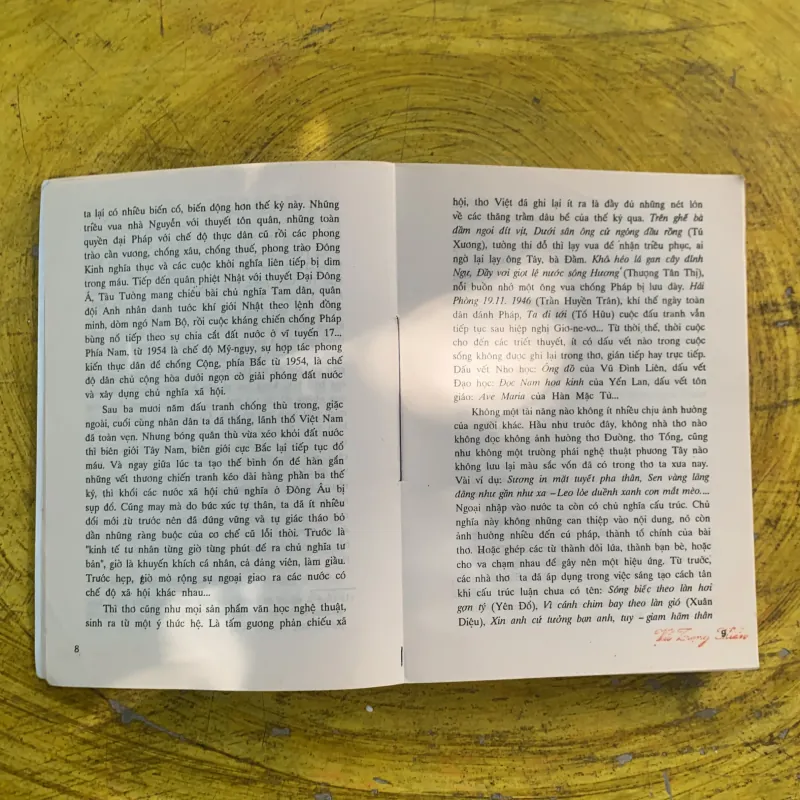 MỘT THẾ KỶ THƠ VIỆT 1003961