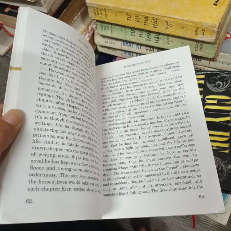 Nỗi Buồn Chiến Tranh- Bảo Ninh Bản Song Ngữ 633120