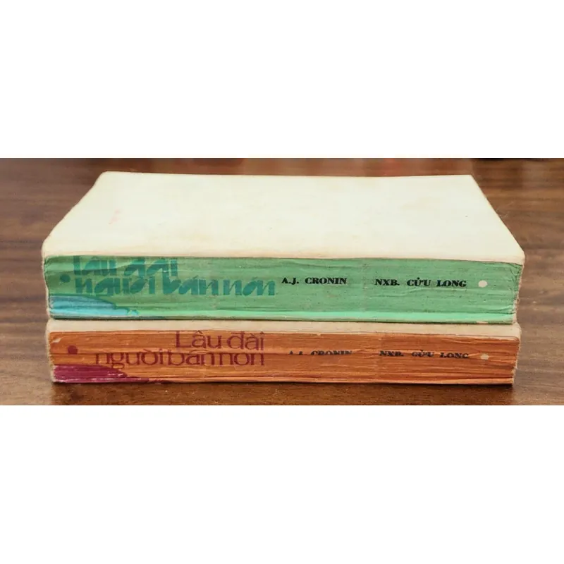 Trọn bộ 2 tập tiểu thuyết LÂU ĐÀI NGƯỜI BÁN NÓN của nhà văn A..J. Cronin  726030