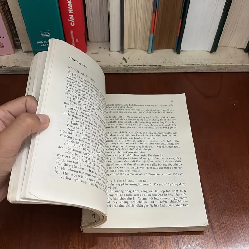 II Sách Xưa: CÔ XCHIA LÙN - IÔXÍP LÍCHXTANỐP - 1985 640506