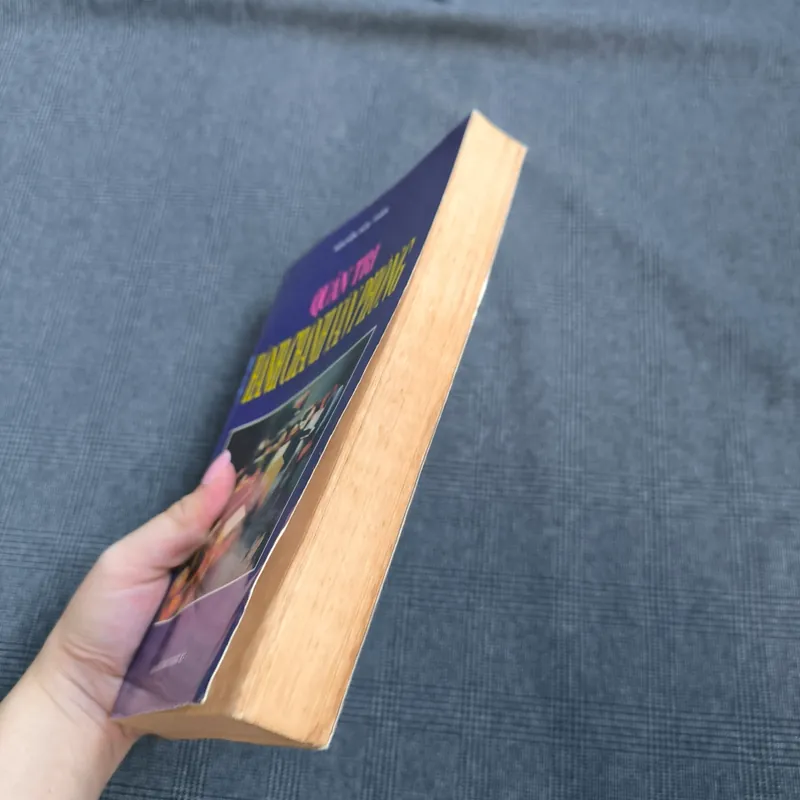 Quản trị hành chính văn phòng - Nguyễn Hữu Thân - 1996 592408