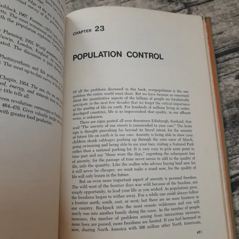 Sách ngoại văn Anh. ENVIRONMENT AND MAN. Dr Richard H. Wagner -State Colleg.  Oct 1970 733496