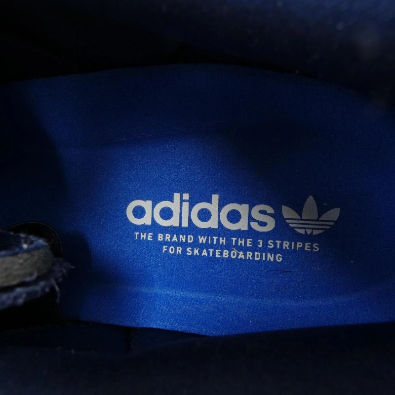 Giày thể thao ADIDAS - Hàng hiệu Authentic 907398