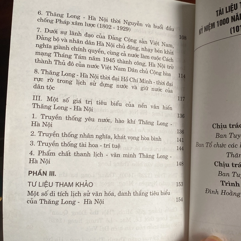 TÀI LIỆU TUYÊN TRUYỀN KỶ NIỆM 1000 NĂM THĂNG LONG - HÀ NỘ (XB 2009) 502625