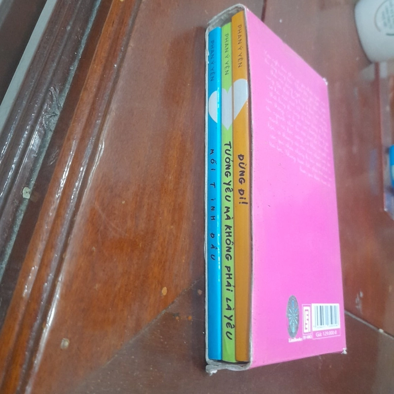 Trọn bộ hộp sách AI CŨNG TỪNG YÊU NHƯ THẾ của Phan Ý Yên 509491