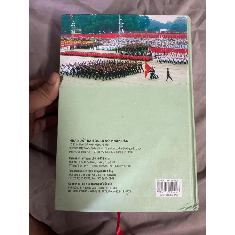 Phát huy vai trò nòng cốt của quân đội anh hùng - bìa cứng dày gần 1000 trang 517090