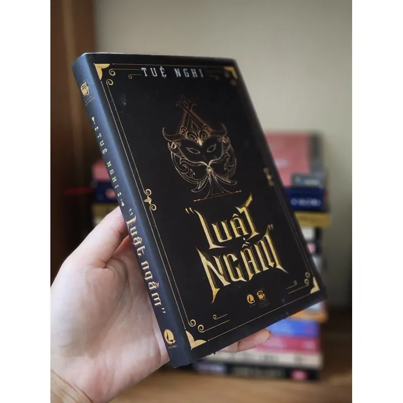 LUẬT NGẦM - Tác giả/Doanh nhân: Tuệ Nghi 705510