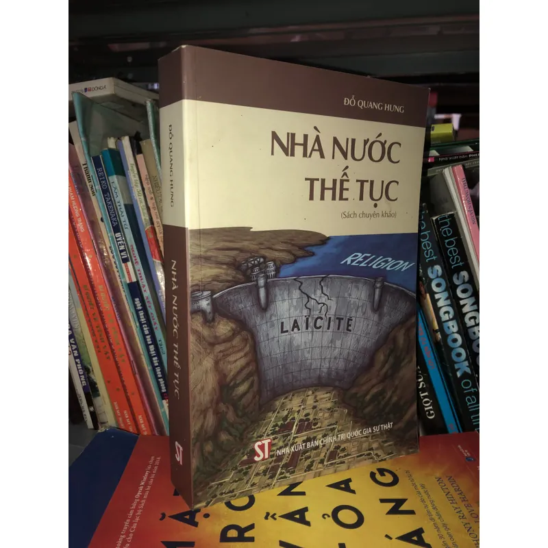 Nhà nước thế tục  689871