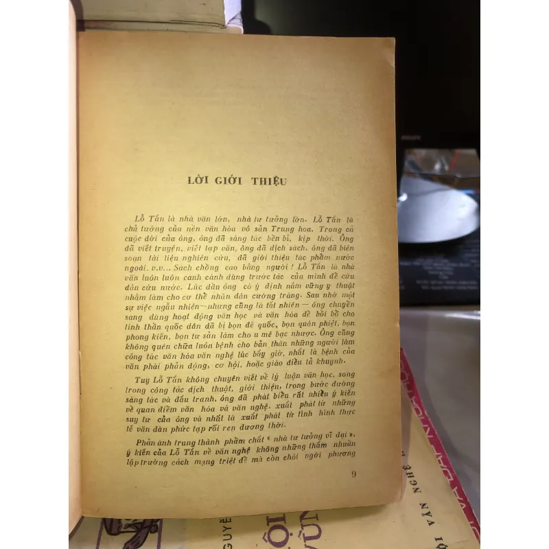 Lỗ Tấn - Nhà lý luận văn học - Phương Lựu 1017713