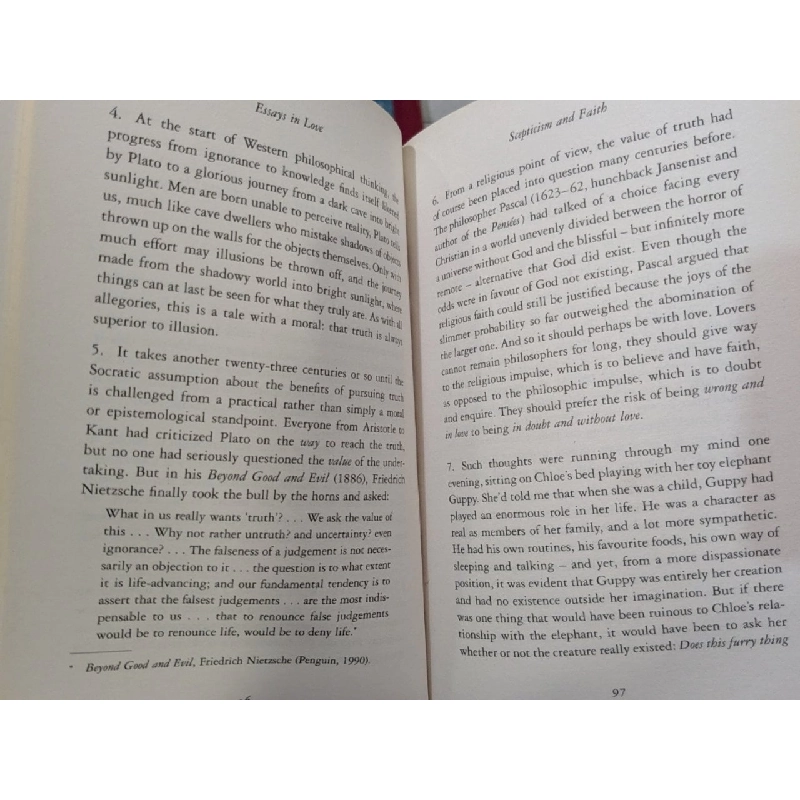 Essays in love - Alain De Botton 1020918