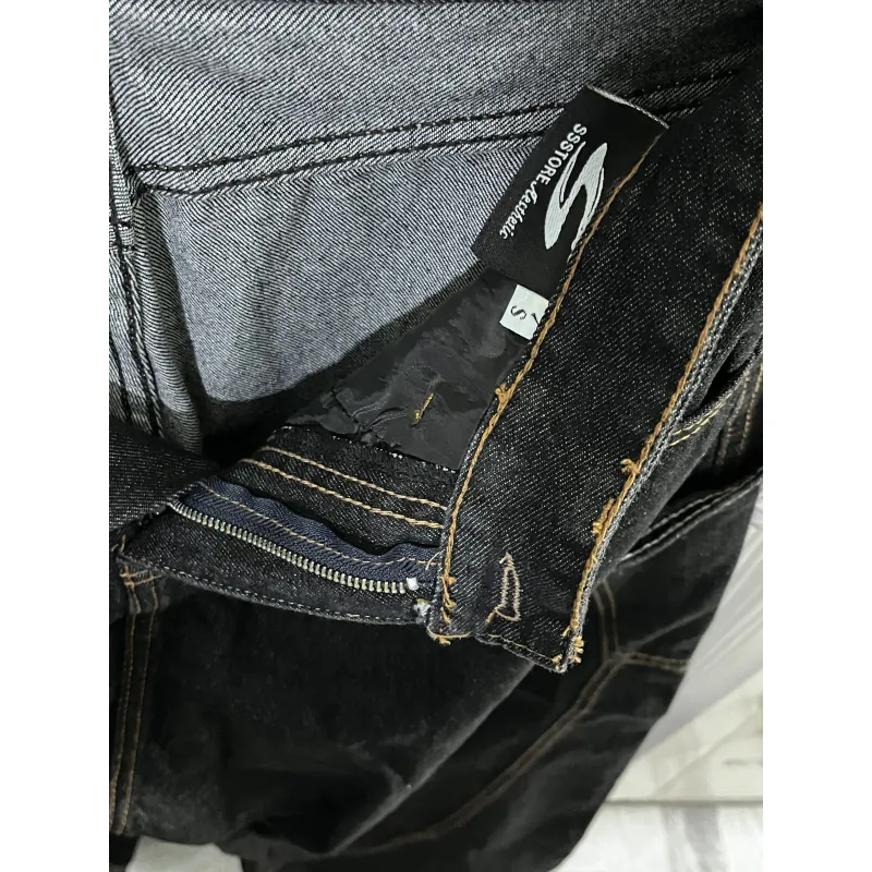 Quần Jeans Thêu Logo Ống Cong Rộng 1005534