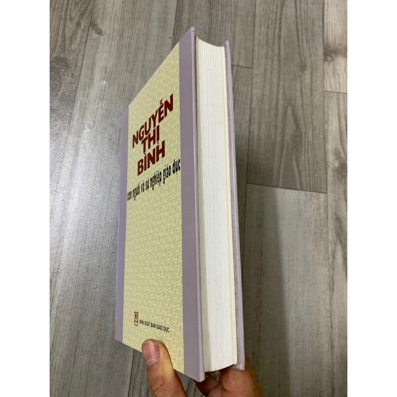 Nguyễn thị bình - con người và sự nghiệp giáo dục. 999 462874