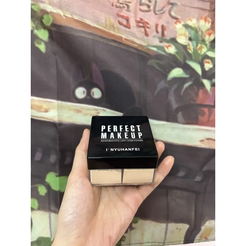 2 Phấn phủ INYUHANFEI kiềm dầu khoá make up sáng da 689621