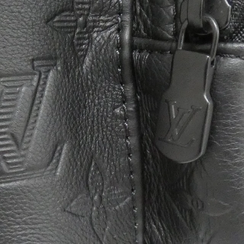 Túi xách vai Louis Vuitton Monogram Shadow Hobo Cargo M14778 610074
