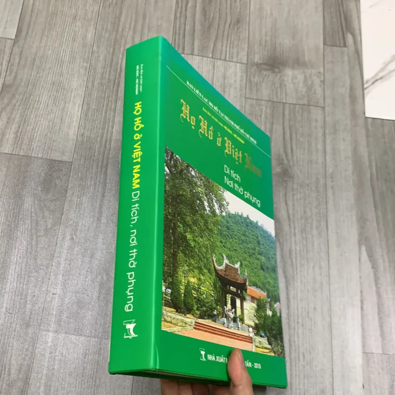 Họ hồ ở việt nam, di tích nơi thờ phụng.  755761