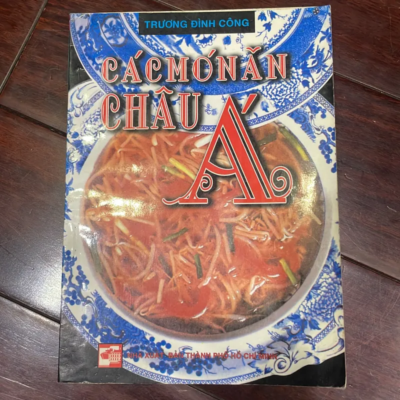 Các món ăn châu á - sách nấu ăn / trương đình công  1040735
