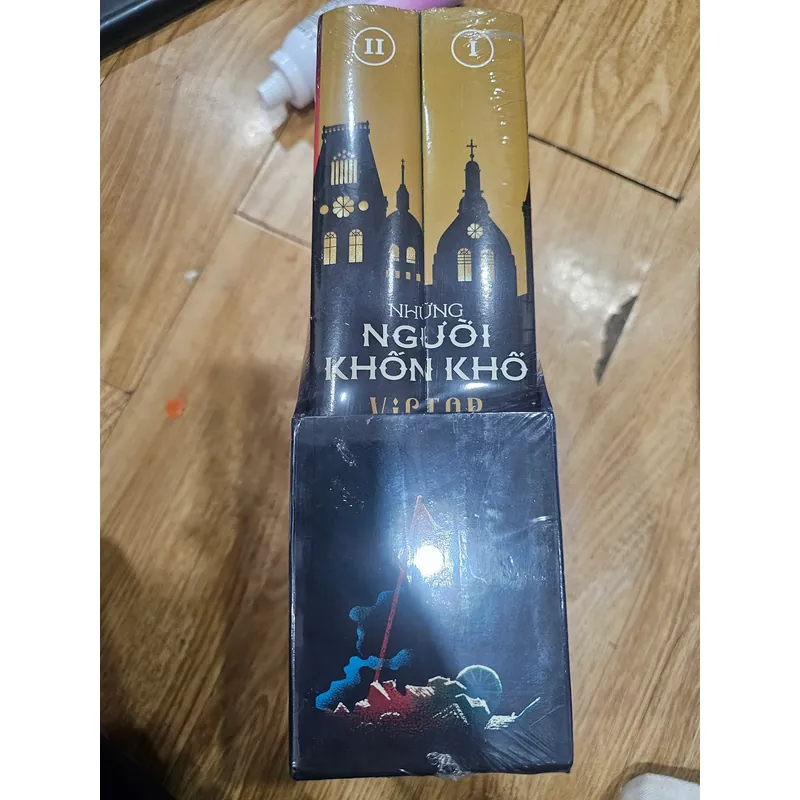 Trọn bộ 2q Những người khốn khổ Giá 250k 611575