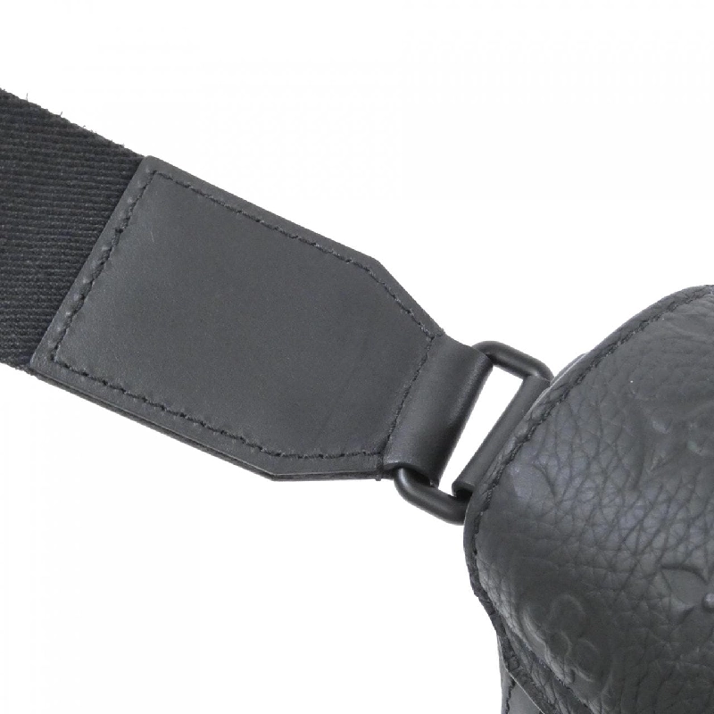 Túi đeo chéo Louis Vuitton Trillon Monogram S-Cape M23741 612406