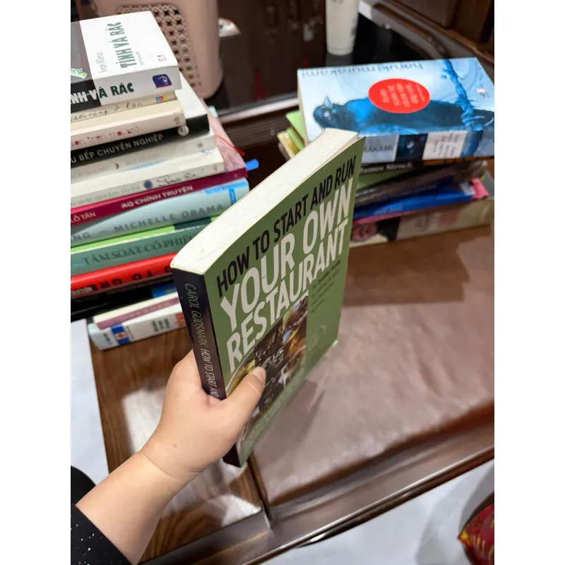 How To Start And Run Your Own Restaurant – Carol Godsmark - K3 1009625