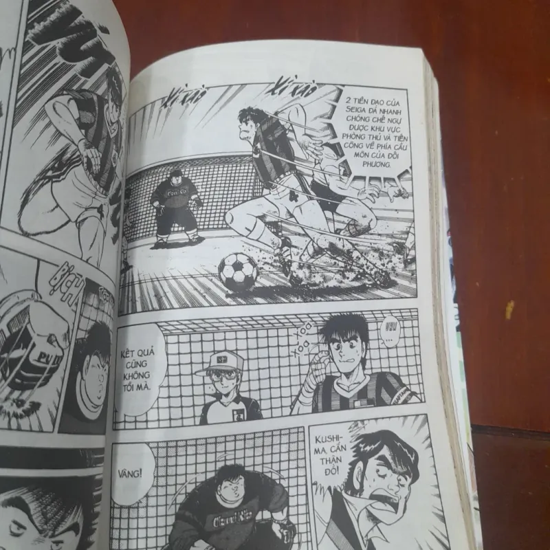 Itto CƠN LỐC SÂN CỎ - Trận đấu vòng loại khu vực 1020037