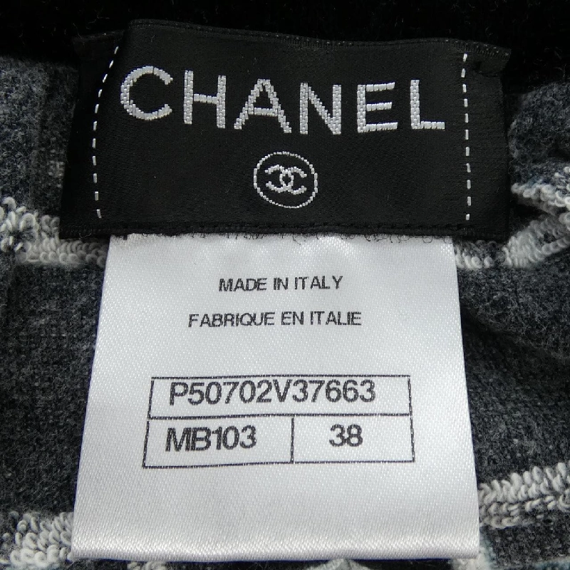 Quần short CHANEL P50702V37663 - Hàng hiệu Authentic 819992