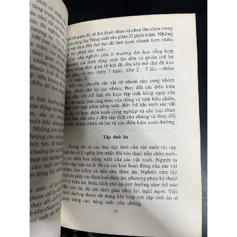 Những hiểu biết về tập tính của vật nuôi - nhiều tác giả 700850