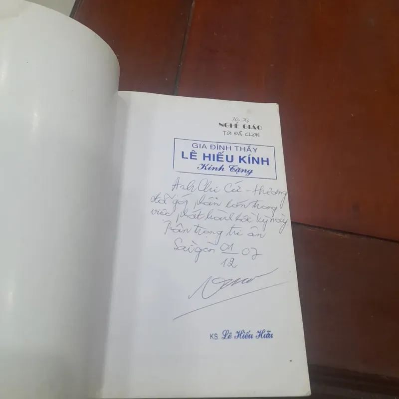 Lê Hiếu Kính - HỒI KÝ NGHỀ GIÁO 606378