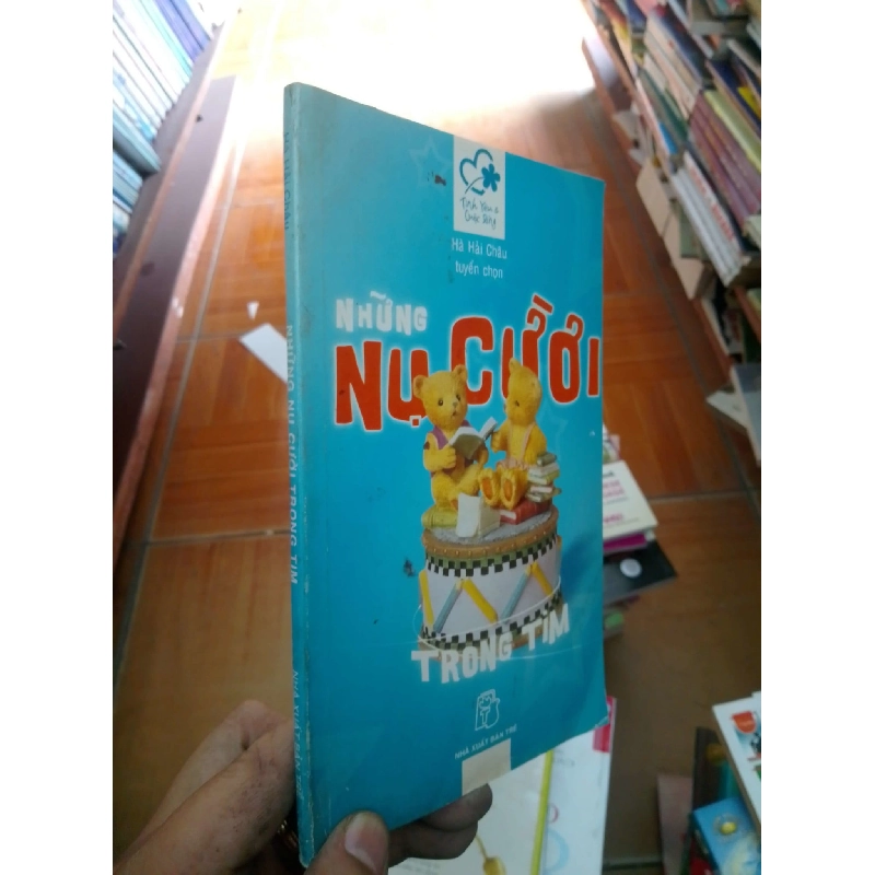 (Sách cũ SCGR) Những nụ cười trong tim - Hải Châu 13000 VAVO-AK18 Blogmeo090426 1015135