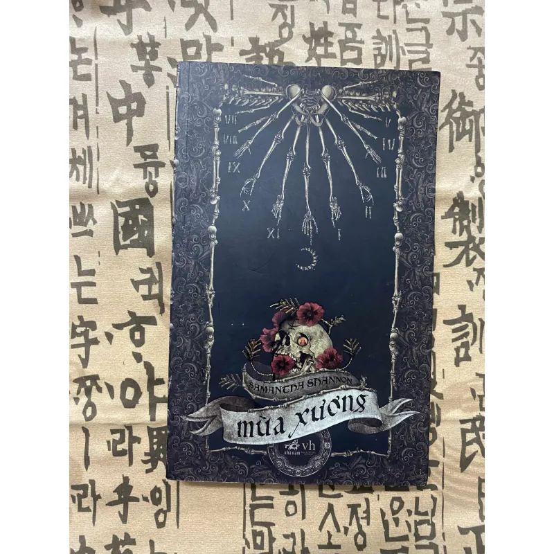 Mùa xương - Samantha Shannon 597937