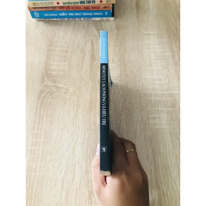 BỆNH TUỴ CÁCH PHÒNG VÀ ĐIỀU TRỊ  1017678