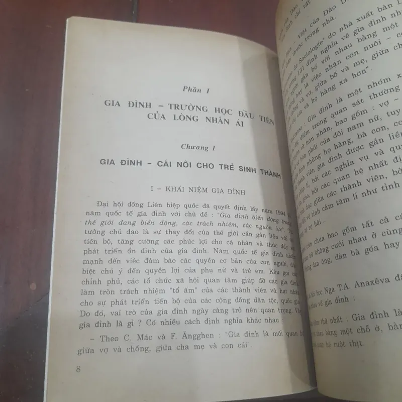 GIA ĐÌNH trường học đầu tiên của lòng nhân ái 694753